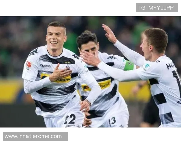 罗马与门兴格拉德巴赫的激烈对决谁能笑到最后